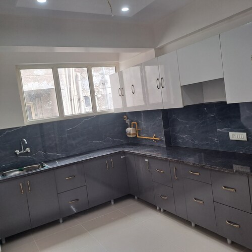 Gokul 3BHK Entie Flat ,Bharat City,Teela Mod Ghaziabad Near Hindon Airport Delhi