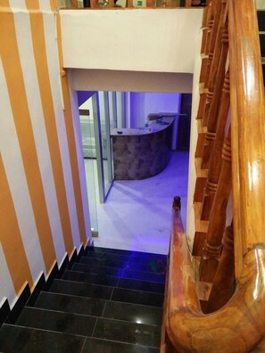 Living area - Hotel Royal Palace (Port Blair)