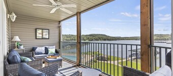 Lakeside Paradise 2Bd w/ Pool, Playground and More