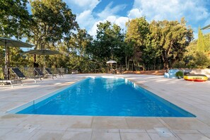 Pool - Comfy house with large garden and swimming pool (Folques)