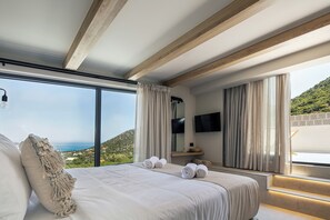 8 chambres, fer et planche à repasser, lit parapluie, Wi-Fi gratuit