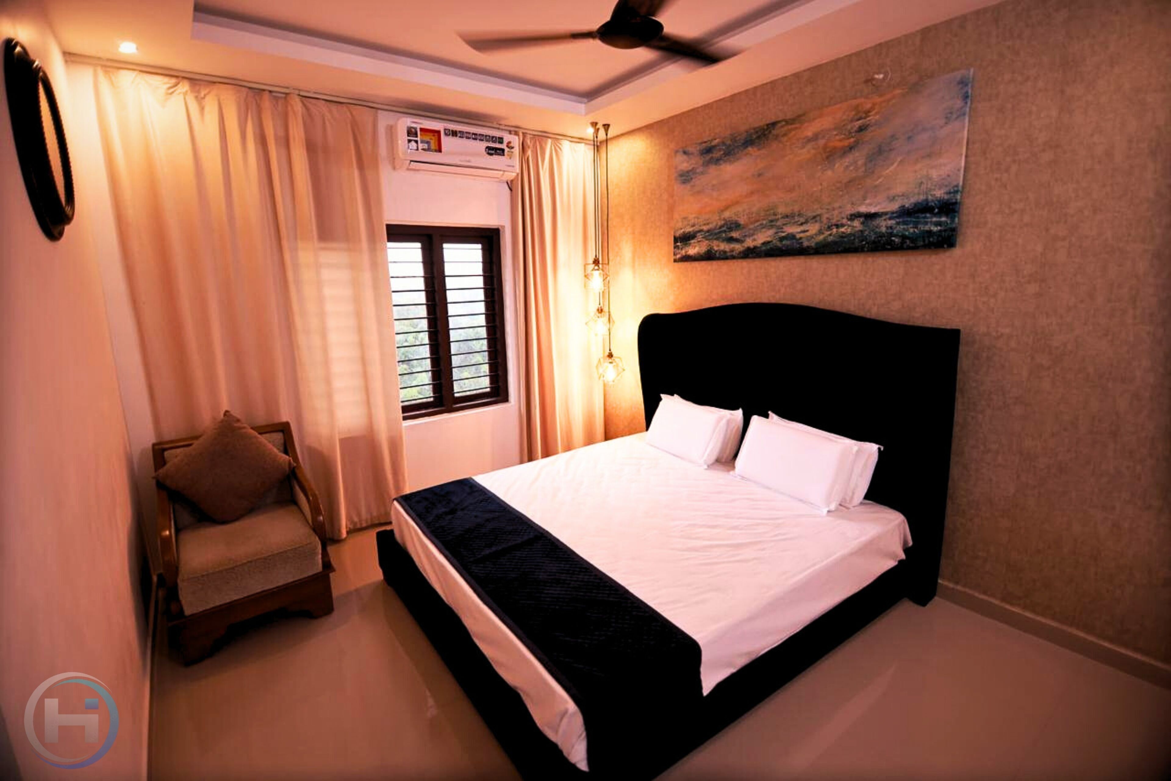 3 bedrooms, iron/ironing board, free WiFi, bed sheets