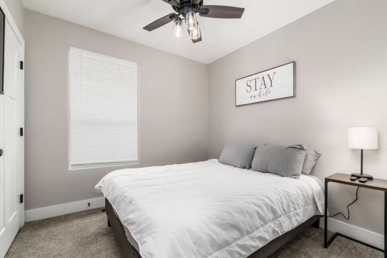 4 Schlafzimmer, Schreibtisch, Bügeleisen/Bügelbrett, WLAN