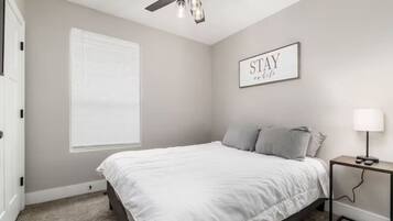 4 bedrooms, desk, iron/ironing board, WiFi