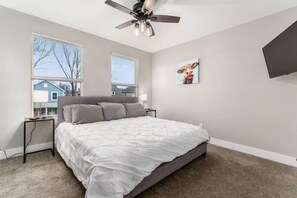 Schreibtisch, Bügeleisen/Bügelbrett, WLAN, Bettwäsche