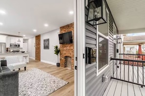 Interior - Large 3 bedroom with fenced yard and games! (Columbus)