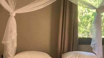 Kahden hengen standard-huone | Tallelokero huoneessa, ilmainen Wi-Fi, vuodevaatteet