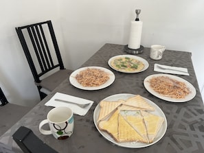 Free daily self-service breakfast