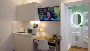 Deluxe Room, Non Smoking, Private Bathroom | 1 bedroom, blackout drapes, soundproofing, WiFi (free) - Verona Sweet Rooms (Verona)