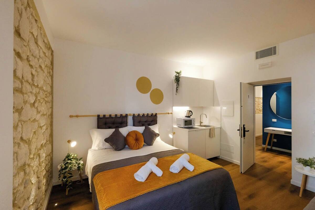Family Room, Non Smoking, Private Bathroom | 1 bedroom, blackout drapes, soundproofing, WiFi (free)