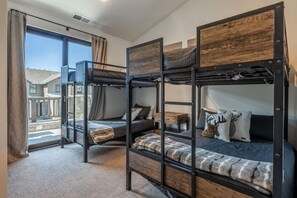 3 habitaciones, tabla de planchar con plancha y wifi gratis 