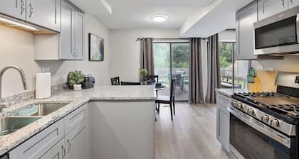 3BR + Near Mall + Fast WiFi | LCP Collection
