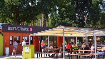 Servei de restauració a l'aire lliure