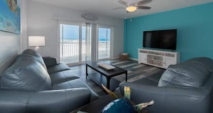Oceanfront Updated Condo - Direct Beach Access!