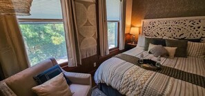 1 bedroom, desk, iron/ironing board, WiFi