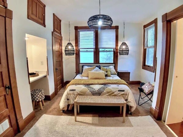 1 bedroom, desk, iron/ironing board, WiFi - Historic B&B, Amazing Breakfast! (Eureka Springs)