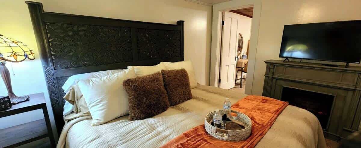 2 slaapkamers, een strijkplank/strijkijzer, wifi, beddengoed