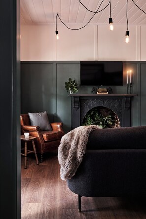 TV - Luxury Cottage Healesville  (Healesville)