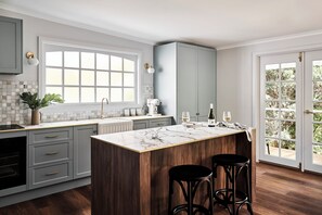 Kühlschrank, Ofen, Geschirrspüler