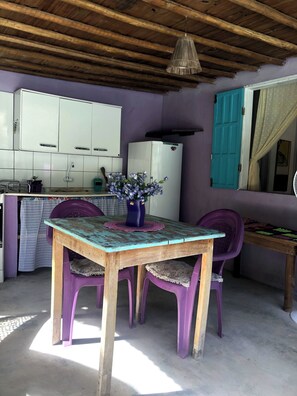 Outdoor dining - Lilac Cottage  (Trancoso)