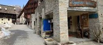 Cozy, scenic 2 km from Sestriere