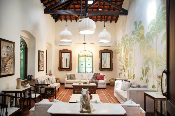 Luxury Villa, 6 Bedrooms | Living area