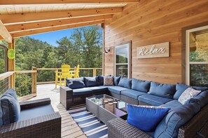 Property grounds - Brand New 5 Bedroom with Arcade, WiFi, Hot Tub!  Located in Thunder Mtn Resort! (Sevierville)