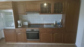 Kühlschrank, Ofen, Toaster