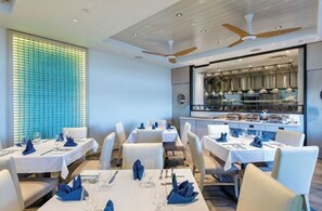 Dining - 3 bedroom  3.5 bath Ocean front - From November 3rd to November 10th (St Thomas)