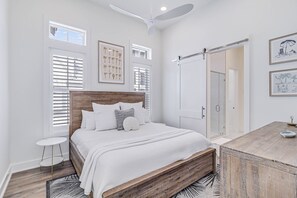 5 habitaciones, escritorio, tabla de planchar con plancha y wifi 