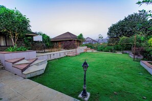 1 bedroom, free WiFi - CASUARINA RESORT PARK (Bhor)