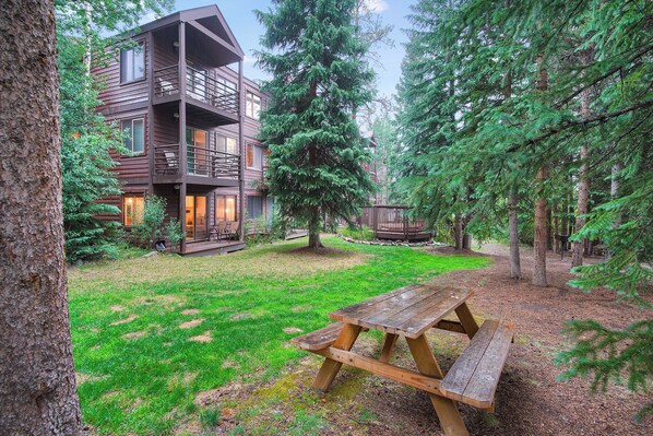 تناول الطعام بالخارج