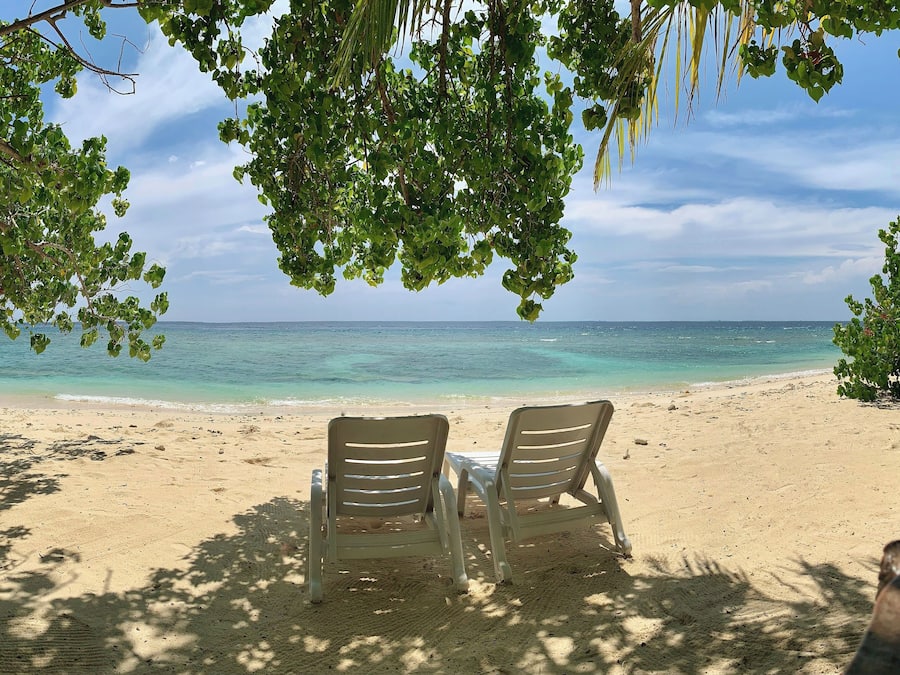 Vista frontal de la propiedad