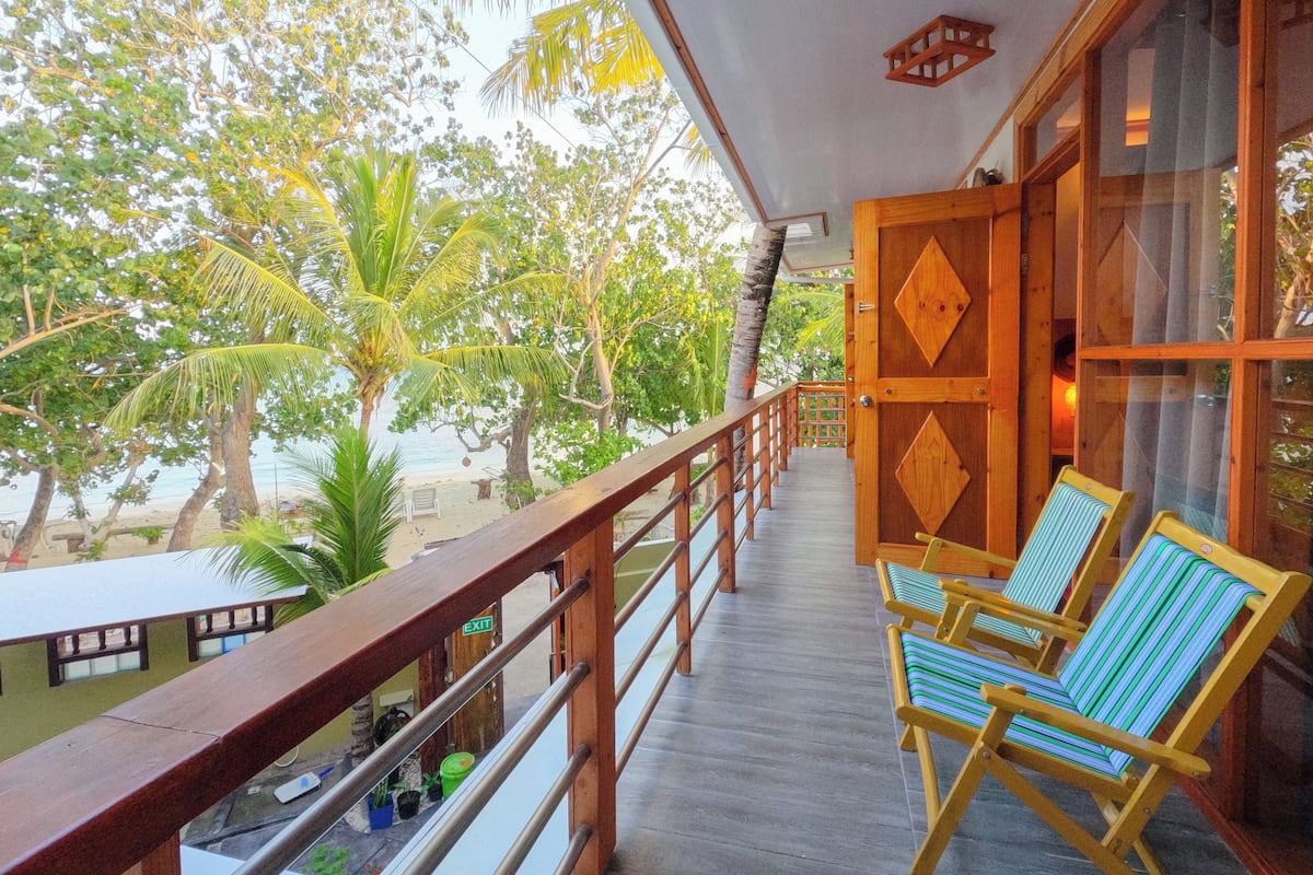 Deluxe Double Room, Sea View, Beachfront | Individually decorated, individually furnished, blackout curtains