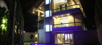 6bhk themed villa 