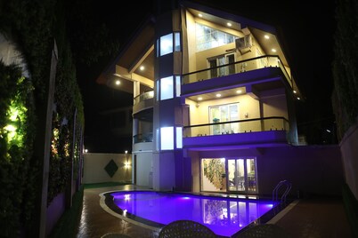 6bhk themed villa 