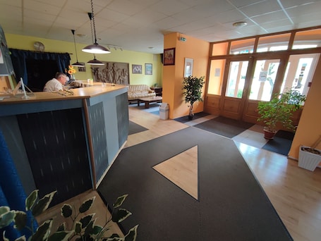 Rezeption. Hotel Béke Sziget