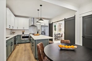 Fridge, microwave, oven, stovetop - Three Luxury Townhomes | Near Five Points (Nashville)