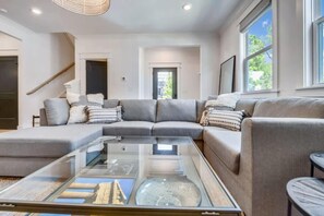 Smart TV, offices - Three Luxury Townhomes | Near Five Points (Nashville)