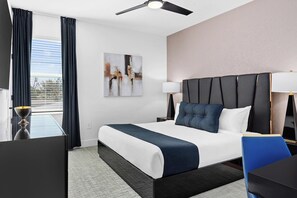 5 bedrooms, iron/ironing board, WiFi, bed sheets