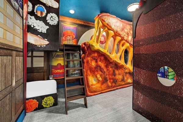 Foodie's Fantasy *Theme Room 1* on Second Floor