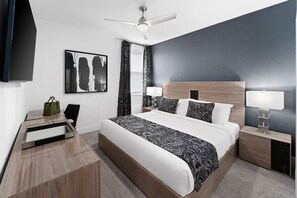 6 bedrooms, iron/ironing board, WiFi, bed sheets