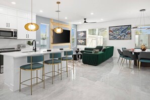 Interior - Villa Paradiso | Fab I-Drive home w lux BRs, pool, LR/DR, in-house entertainment (Orlando)