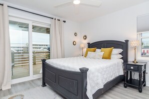 5 bedrooms, iron/ironing board, WiFi, bed sheets