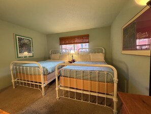 1 quarto, Wi-Fi de cortesia, roupa de cama