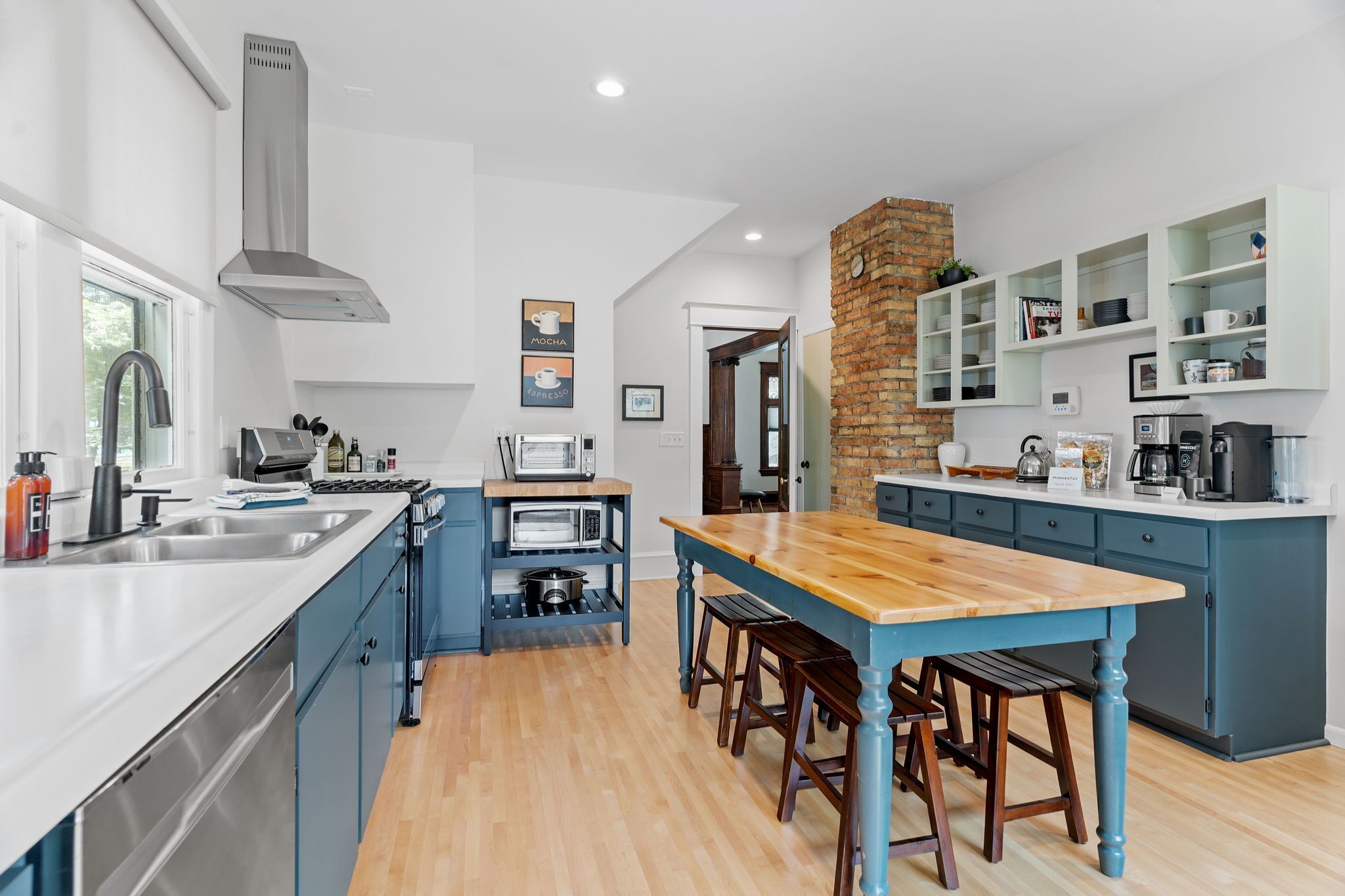MINNeSTAY* Stoneway | Historic | Beautiful