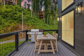 Cabin, 2 Bedrooms | Outdoor dining - Sunset Chalet 2 Bedroom Cabin by RedAwning (Gatlinburg)