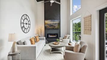 Cabin, 2 Bedrooms | Living area | Smart TV