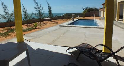 Apartment in Icapui, with swimming pool, kitchen, approximately 500m from the beach.