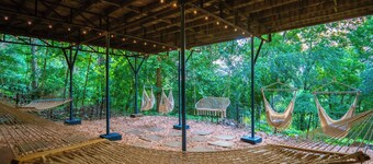 Reduced Rates  valentines day  sleeps 24 Huge Gameroom Lake View Massage Chair